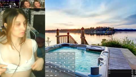 Snapshot of cheontele chatting on 11/10/25, 04:22 cheontele online show from 11/10/25, 04:22