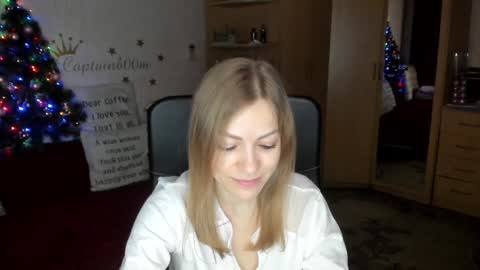 Silvia online show from 12/22/24, 04:50