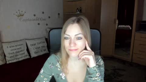 Silvia online show from 01/11/25, 03:44