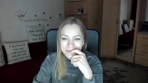 Silvia online show from 01/26/25, 06:07