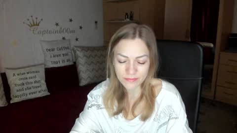 Silvia online show from 02/03/25, 04:04
