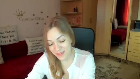 Silvia online show from 02/09/25, 06:01