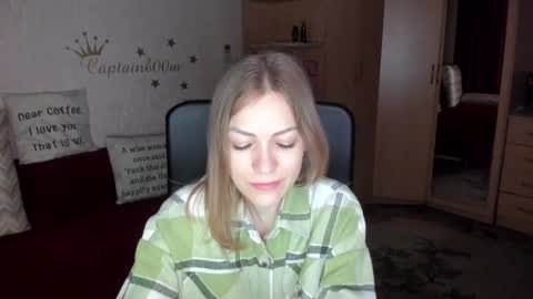 Silvia online show from 02/14/25, 03:54