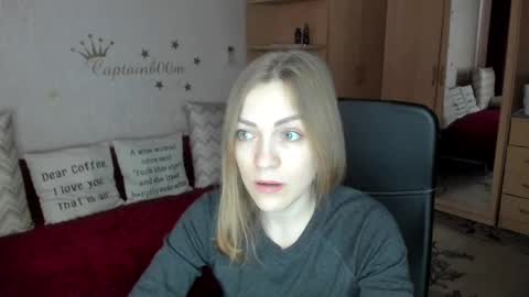 Silvia online show from 02/28/25, 04:54