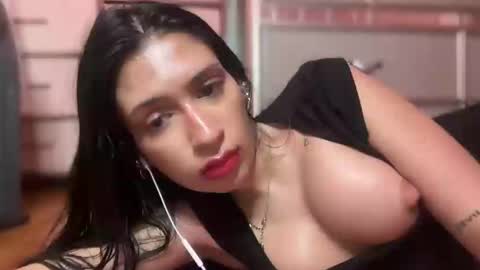 cherliecarmen online show from 01/18/25, 03:49