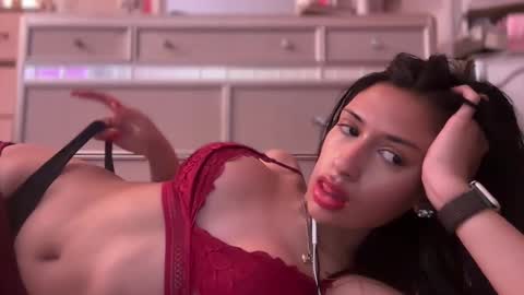 cherliecarmen online show from 02/09/25, 10:00