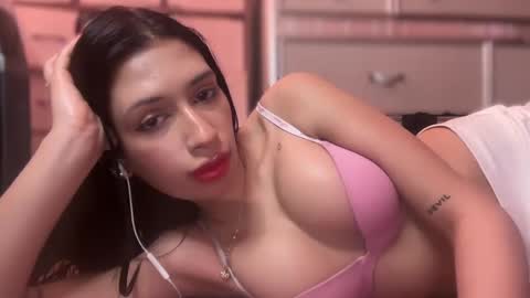 cherliecarmen online show from 02/16/25, 07:16