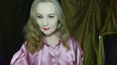 Snapshot of cherry_blossomsx chatting on 11/29/25, 12:52 thanks guys see you tomorrow online show from 11/29/25, 12:52