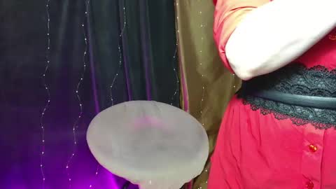 Snapshot of cherry_blossomsx chatting on 12/18/25, 08:20 thanks guys see you tomorrow online show from 12/18/25, 08:20