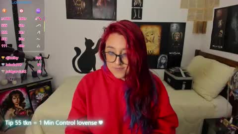 Snapshot of cherry_blushh chatting on 11/27/25, 01:29 cherry_blushh online show from 11/27/25, 01:29