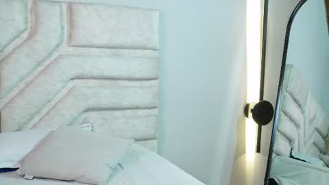 cherry_bunnyx online show from 06/19/26, 04:28