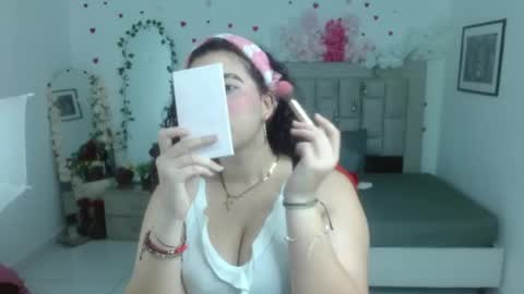Snapshot of cherry_hot723 chatting on 05/18/26, 01:17 CELESTE online show from 05/18/26, 01:17
