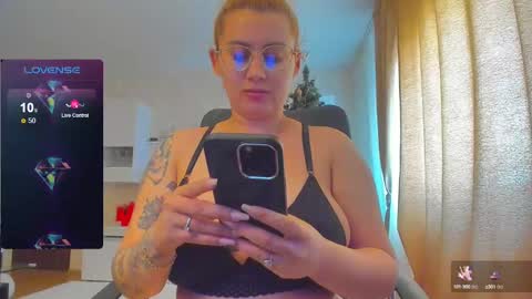 mayra online show from 02/09/25, 09:26