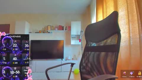 Snapshot of cherry_pie_69 chatting on 09/21/25, 08:27 mayra online show from 09/21/25, 08:27