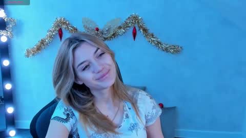 Snapshot of cherry_pr1ce chatting on 01/16/25, 12:12 cherry_pr1ce online show from 01/16/25, 12:12