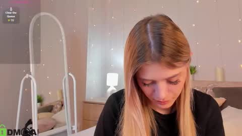 Snapshot of cherry_pr1ce chatting on 10/20/25, 11:49 cherry_pr1ce online show from 10/20/25, 11:49