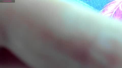 Mia online show from 10/09/25, 09:18