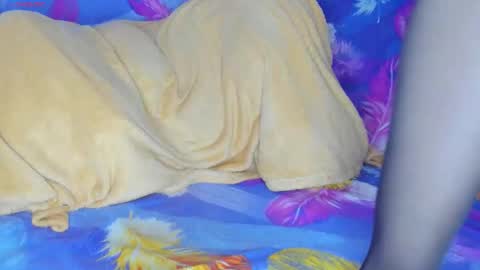 Snapshot of cherry_pussy1 chatting on 12/16/25, 07:46 Mia online show from 12/16/25, 07:46