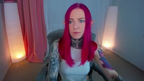 Roxy online show from 02/21/25, 08:27