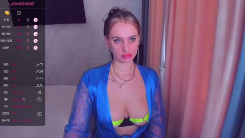 cherry_starrr online show from 01/31/25, 07:39