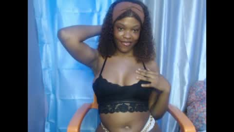 Snapshot of cherry_xchaos chatting on 05/22/26, 08:21 Sophie online show from 05/22/26, 08:21