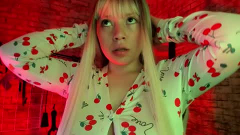     online show from 10/24/25, 11:39