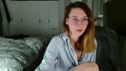 Snapshot of cherryangle chatting on 02/25/26, 02:48 Leonie online show from 02/25/26, 02:48