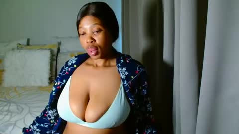 Snapshot of cherrybabexx chatting on 11/28/25, 07:44 Cherrybabe online show from 11/28/25, 07:44