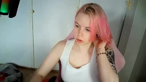 cherrybaby_0 online show from 06/11/26, 08:56