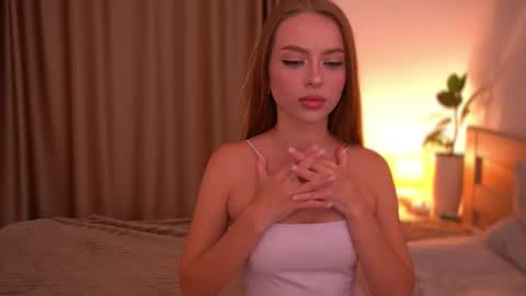 Snapshot of cherryblossom224 chatting on 09/14/25, 08:19 Alisha online show from 09/14/25, 08:19