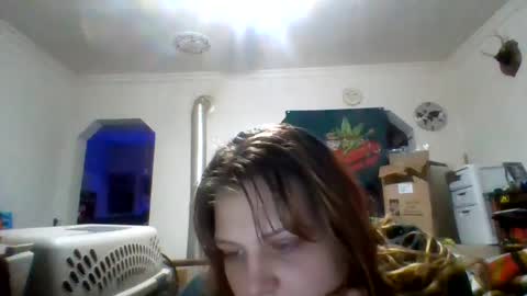 Snapshot of cherrybomb454 chatting on 10/05/25, 12:42 cherrybomb454 online show from 10/05/25, 12:42