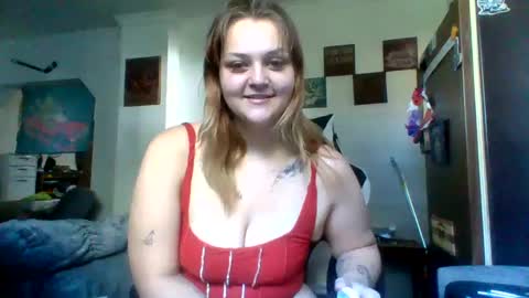 Snapshot of cherrybomb454 chatting on 10/08/25, 07:44 cherrybomb454 online show from 10/08/25, 07:44