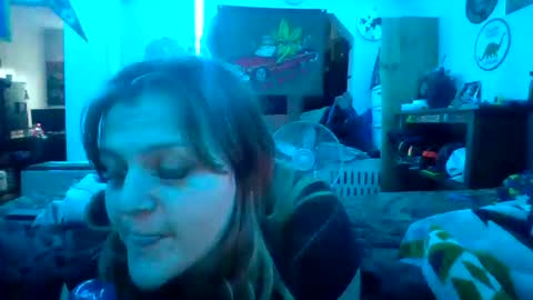 Snapshot of cherrybomb454 chatting on 10/18/25, 10:32 cherrybomb454 online show from 10/18/25, 10:32