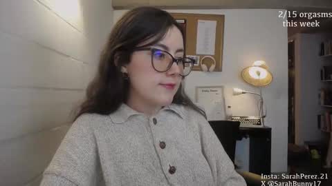 Snapshot of cherrybunny21 chatting on 01/18/25, 03:31 Sarah Prez online show from 01/18/25, 03:31