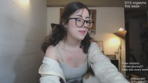 Snapshot of cherrybunny21 chatting on 05/16/26, 06:43 Sarah Prez online show from 05/16/26, 06:43