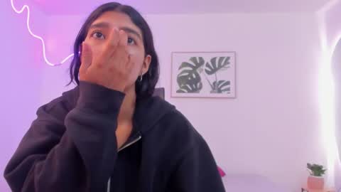 C H E R R Y online show from 10/21/25, 11:22