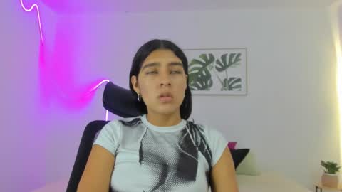 C H E R R Y online show from 10/22/25, 11:43