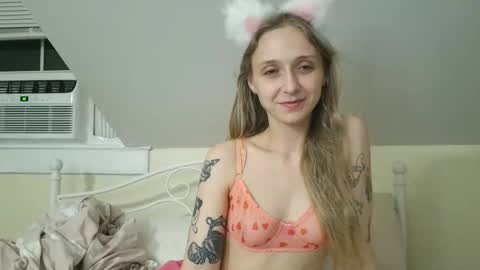 Snapshot of cherryflavorxx chatting on 05/28/26, 01:14 cherryflavorxx online show from 05/28/26, 01:14