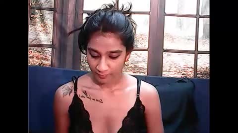 leah online show from 02/17/25, 09:35