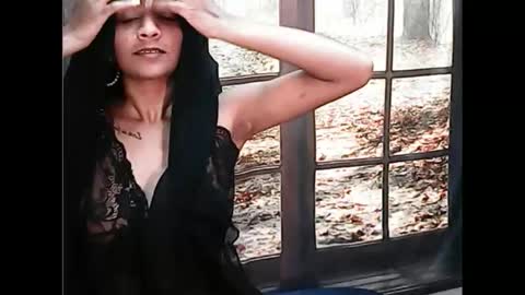 leah online show from 03/04/25, 05:32