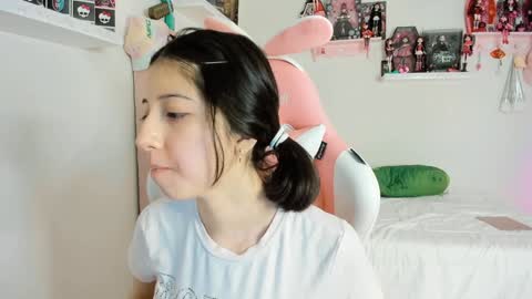 cherrycute666 online show from 12/08/24, 08:41