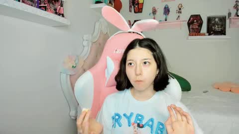 Snapshot of cherrymafer666 chatting on 10/06/25, 02:42 cherrycute666 online show from 10/06/25, 02:42