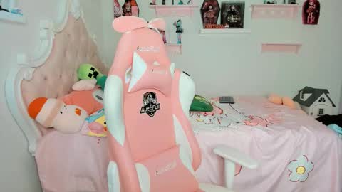 Snapshot of cherrymafer666 chatting on 10/18/25, 03:09 cherrycute666 online show from 10/18/25, 03:09