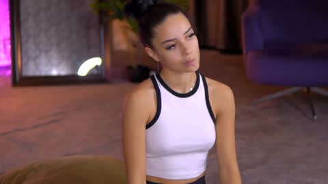 Selena online show from 12/11/24, 10:49
