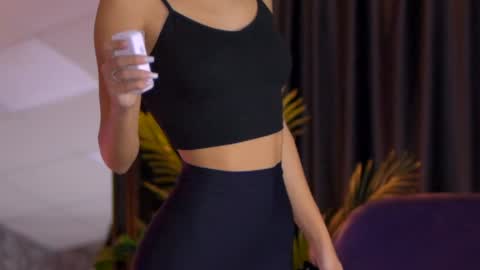 Selena online show from 12/13/24, 07:43