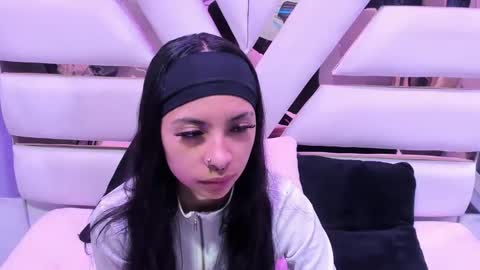 Snapshot of cherrysweetl_ chatting on 06/02/26, 01:02 cherrysweetl_ online show from 06/02/26, 01:02