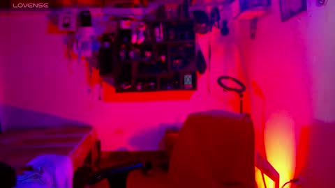 Snapshot of cherrywix chatting on 09/25/25, 05:16 cherrywix online show from 09/25/25, 05:16