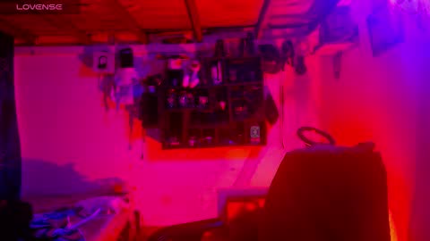 Snapshot of cherrywix chatting on 09/29/25, 01:33 cherrywix online show from 09/29/25, 01:33