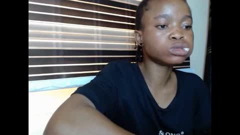 Snapshot of cherryxpussy chatting on 02/16/25, 01:05 cherryxpussy online show from 02/16/25, 01:05