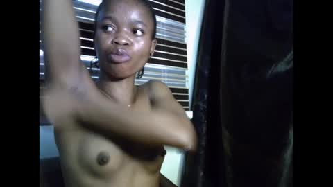 Snapshot of cherryxpussy chatting on 03/05/25, 10:11 cherryxpussy online show from 03/05/25, 10:11